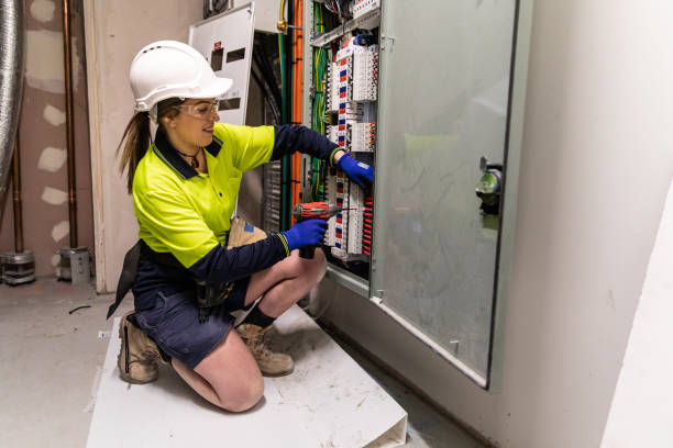 Best Licensed Electrician  in Greenhills, OH